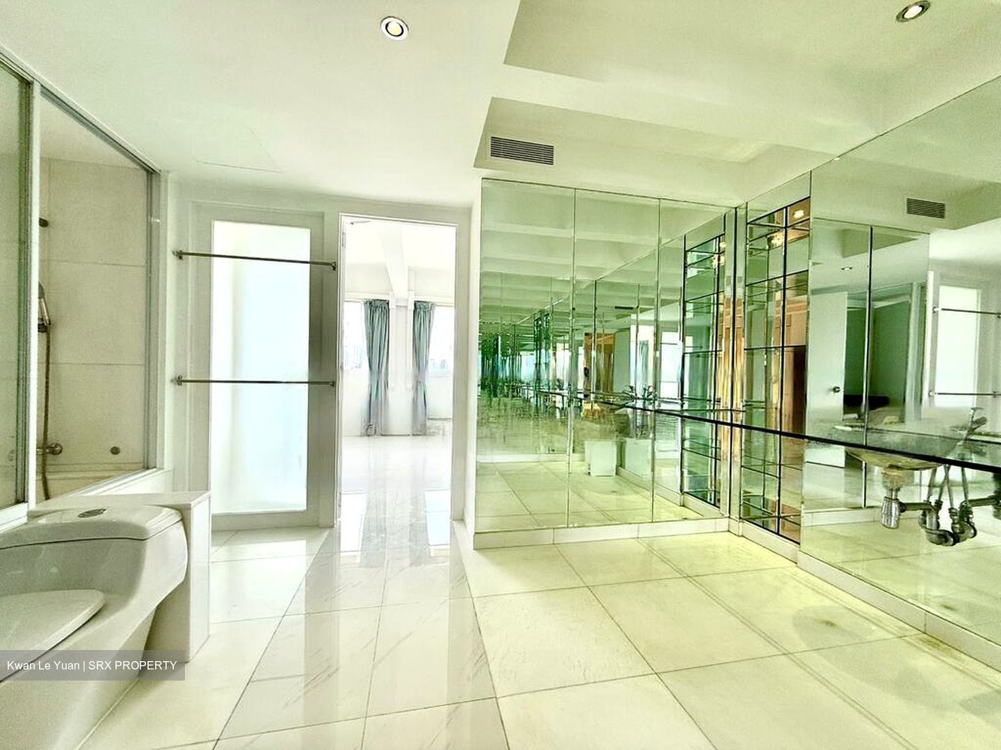 The Riverwalk / Riverwalk Apartments (D1), Apartment #463402271
